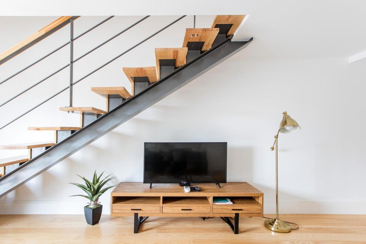 Bright 3Br Flat W/ Ac In City Center By Lovelystay 포르투 외부 사진