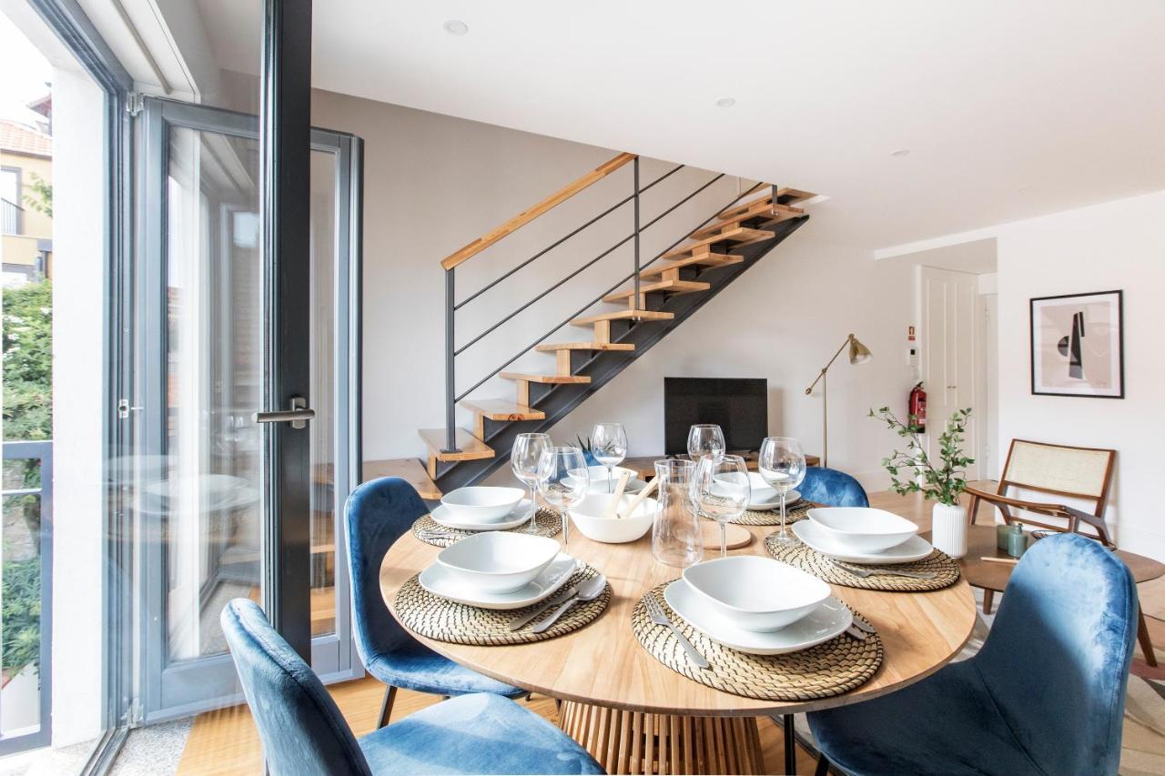 Bright 3Br Flat W/ Ac In City Center By Lovelystay 포르투 외부 사진